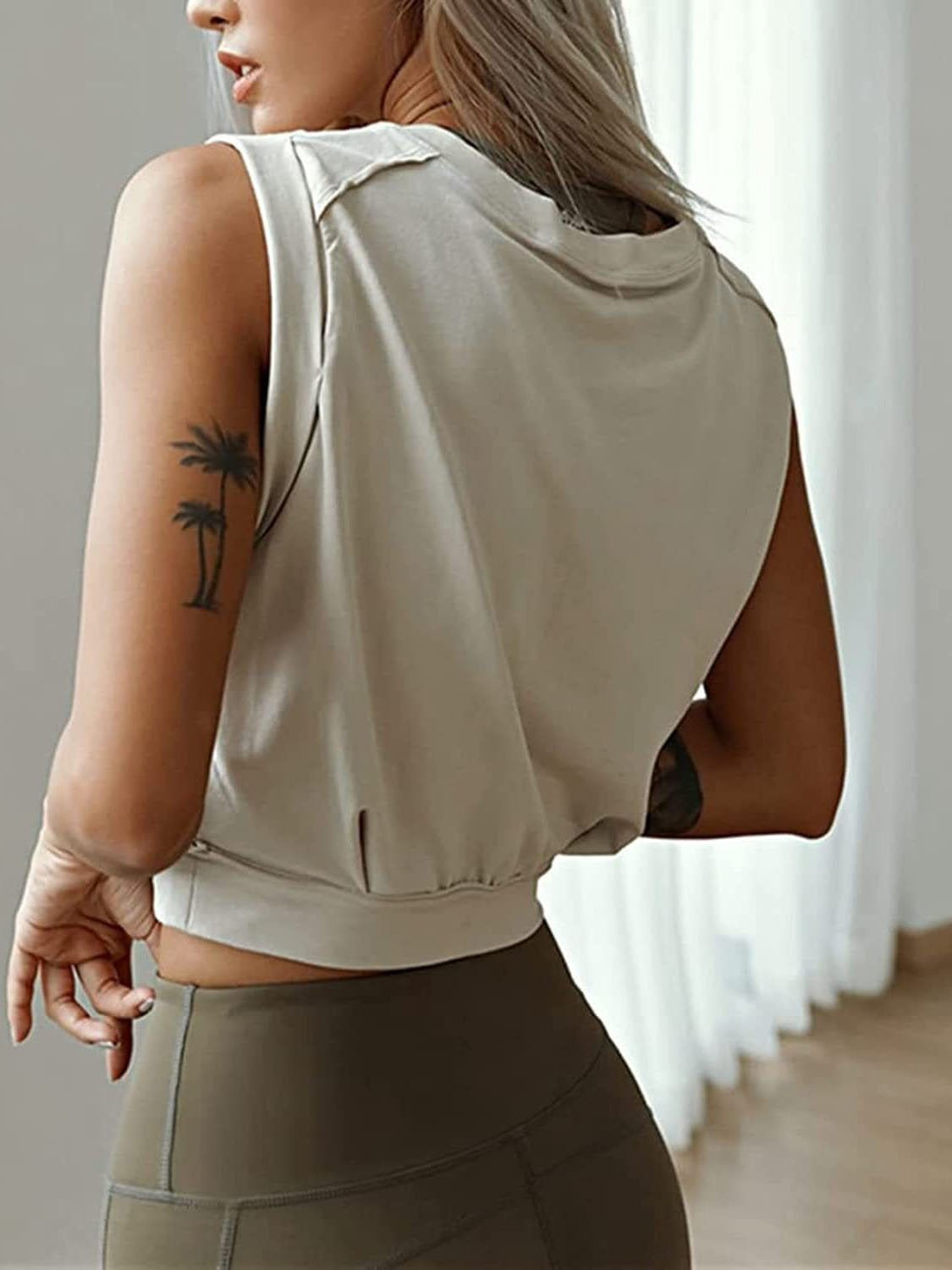 MEDITATION SLEEVELESS CROP TOPS