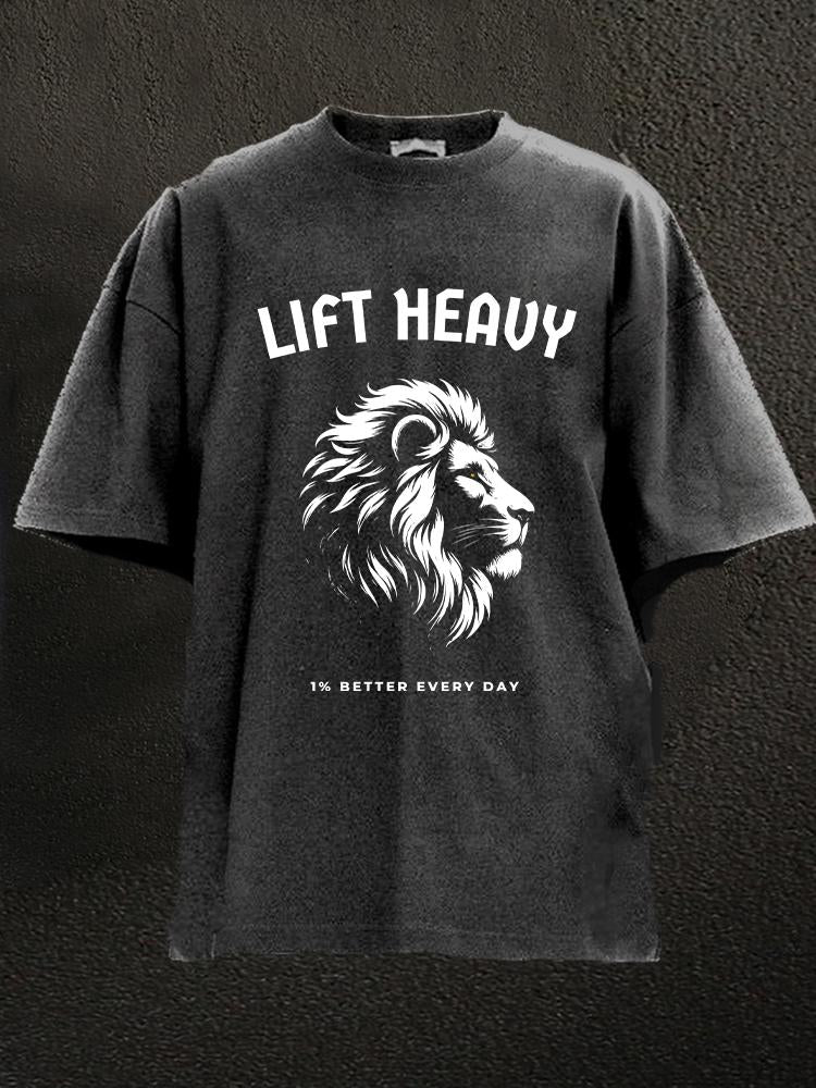 lift heavy lion Washed Gym Shirt