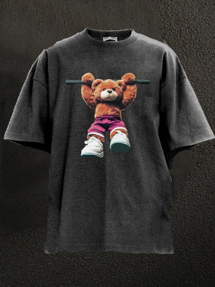 pull up workout bear Washed Gym Shirt