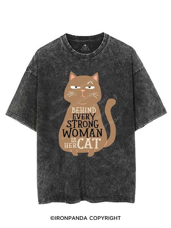 BEHIND EVERY STRONG WOMEN IS HER CAT VINTAGE GYM SHIRT