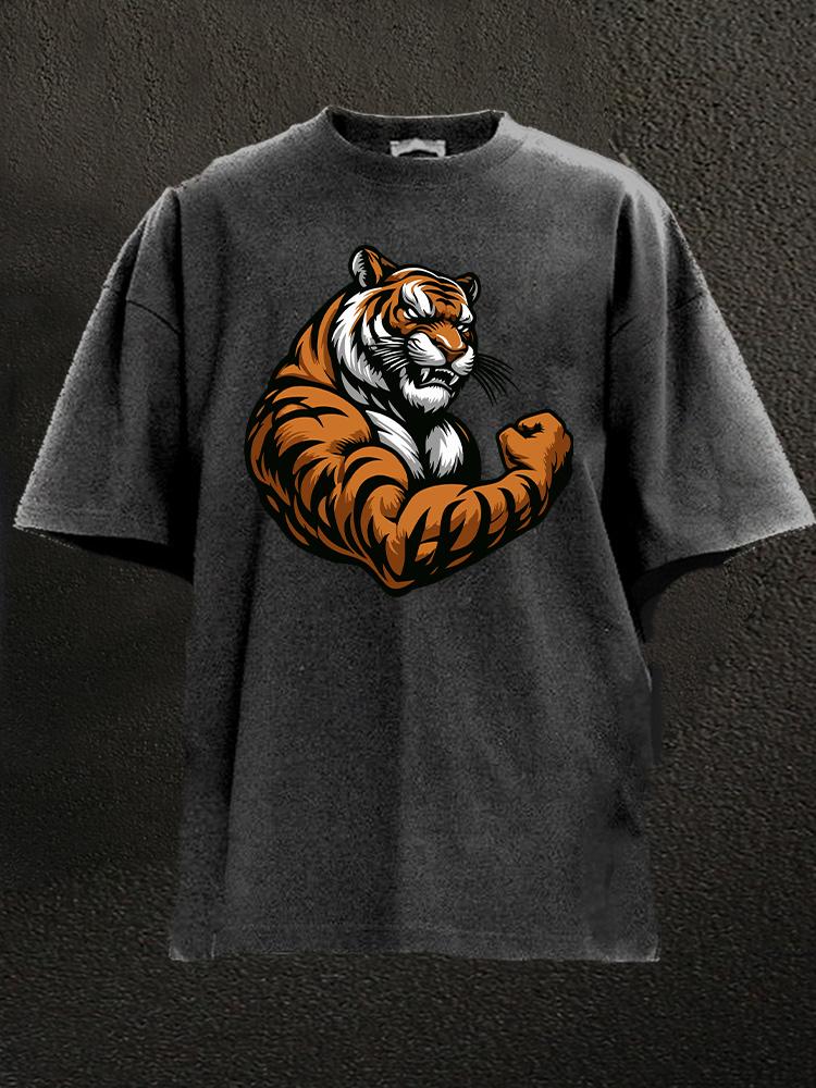 bodybuilder tiger Washed Gym Shirt