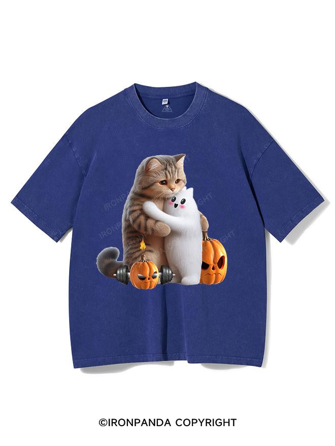 A CAT HUGGING A GHOST VINTAGE GYM SHIRT