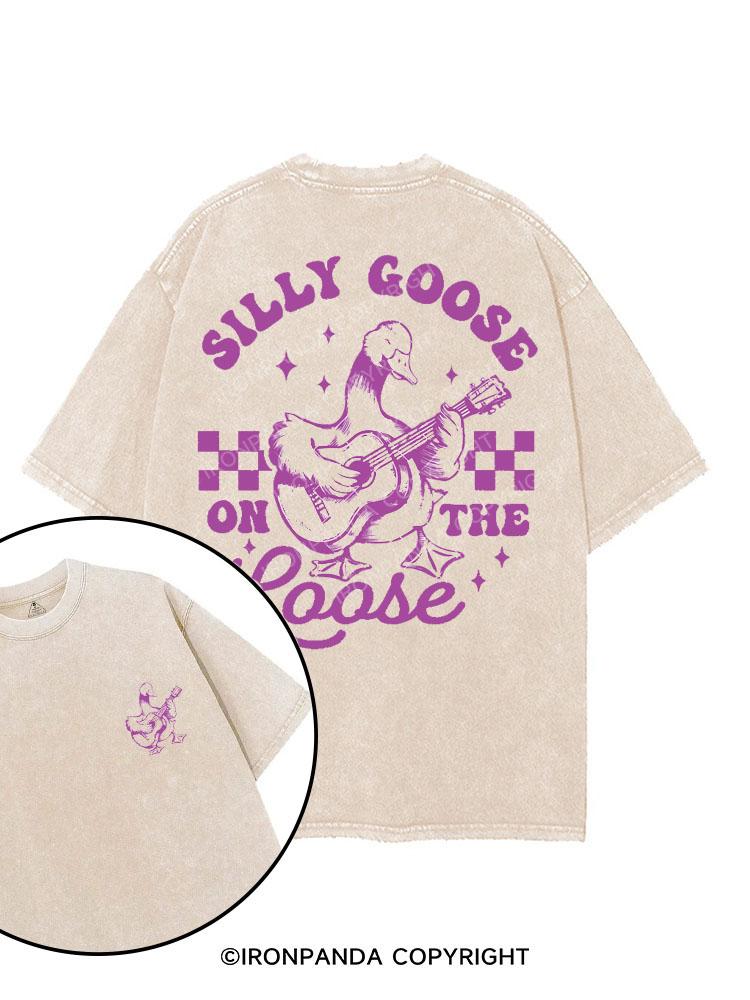 SILLY GOOSE ON THE LOOSE printed Gym Shirt