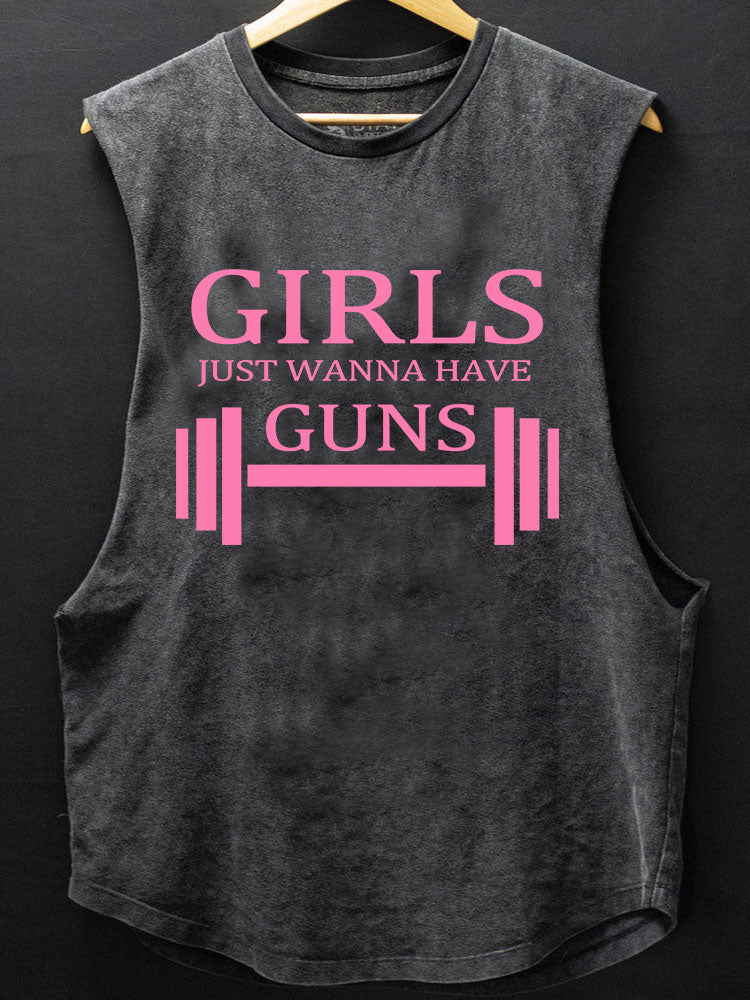 Girls just wanna have Guns SCOOP BOTTOM COTTON TANK